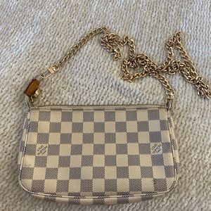 LV AZUR Pochette accessories